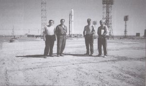 Специалисты КБ «Арматура» на космодроме «Байконур» 1980-е гг.